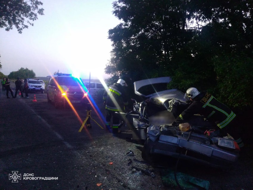 ДТП поблизу Кропивницького забрала життя двох підлітків (ФОТО)