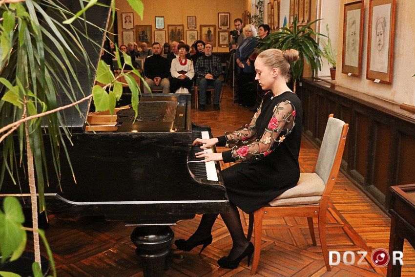 У Кропивницькому вручили премії імені Олександра Осмьоркіна (ФОТО)