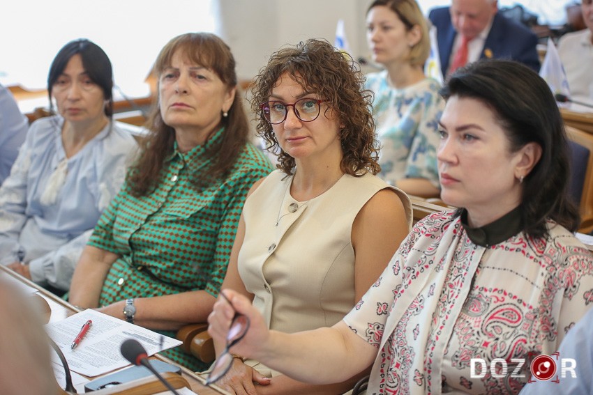 Сесія Кіровоградської обласної ради в обличчях (ФОТО)