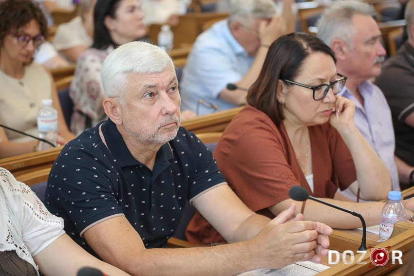 Сесія Кіровоградської обласної ради в обличчях (ФОТО)