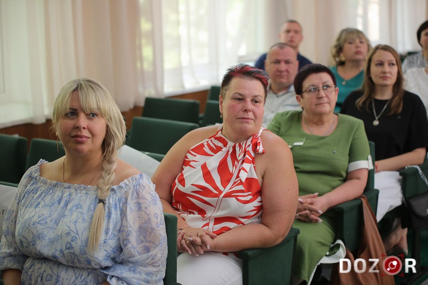 Медиків Кіровоградщини відзначили з нагоди професійного свята: хто отримав нагороди (ФОТО)