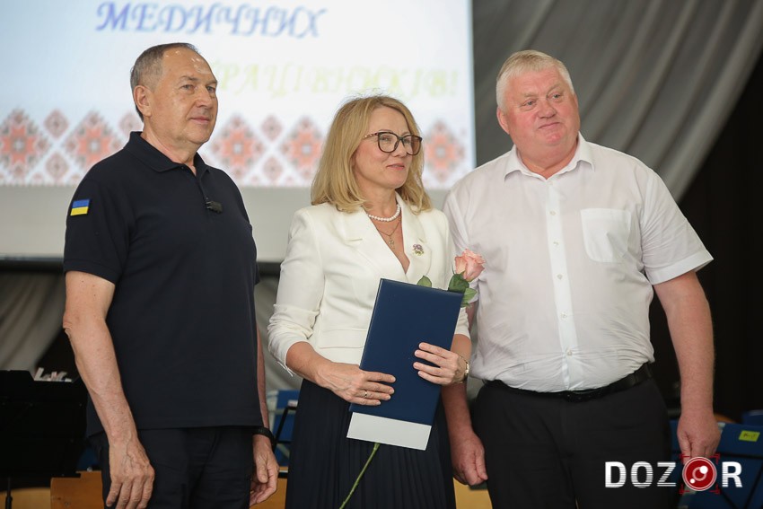 Медиків Кіровоградщини відзначили з нагоди професійного свята: хто отримав нагороди (ФОТО)