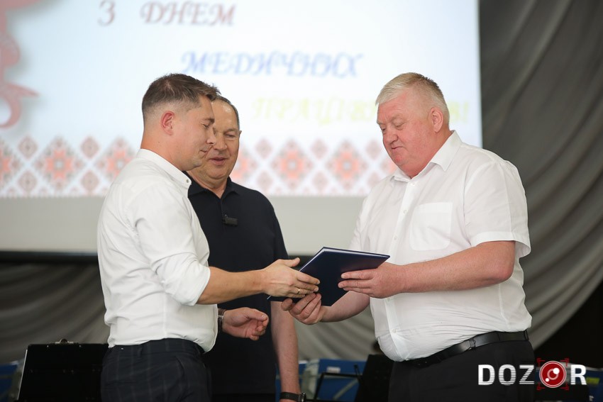 Медиків Кіровоградщини відзначили з нагоди професійного свята: хто отримав нагороди (ФОТО)