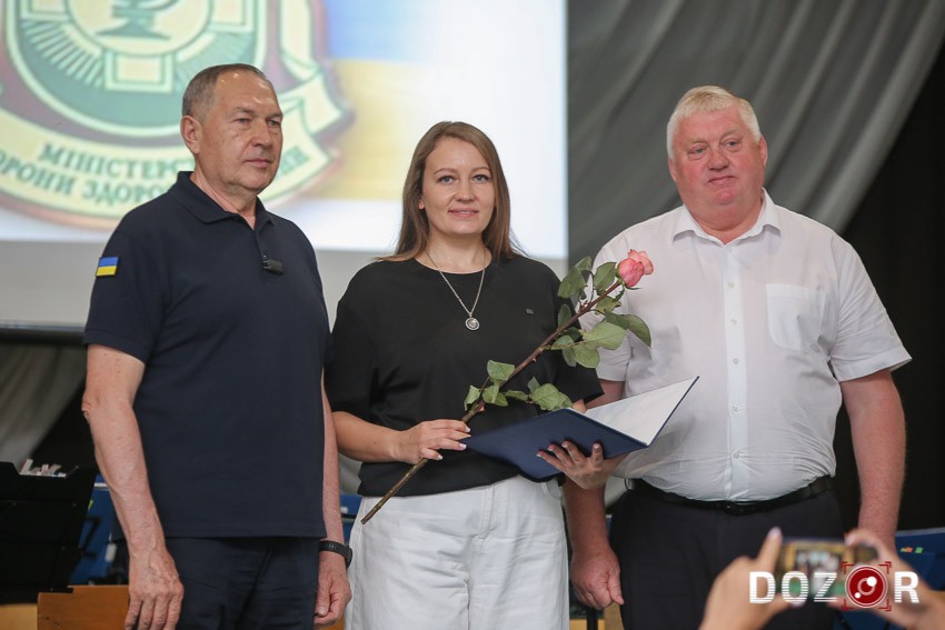 Медиків Кіровоградщини відзначили з нагоди професійного свята: хто отримав нагороди (ФОТО)