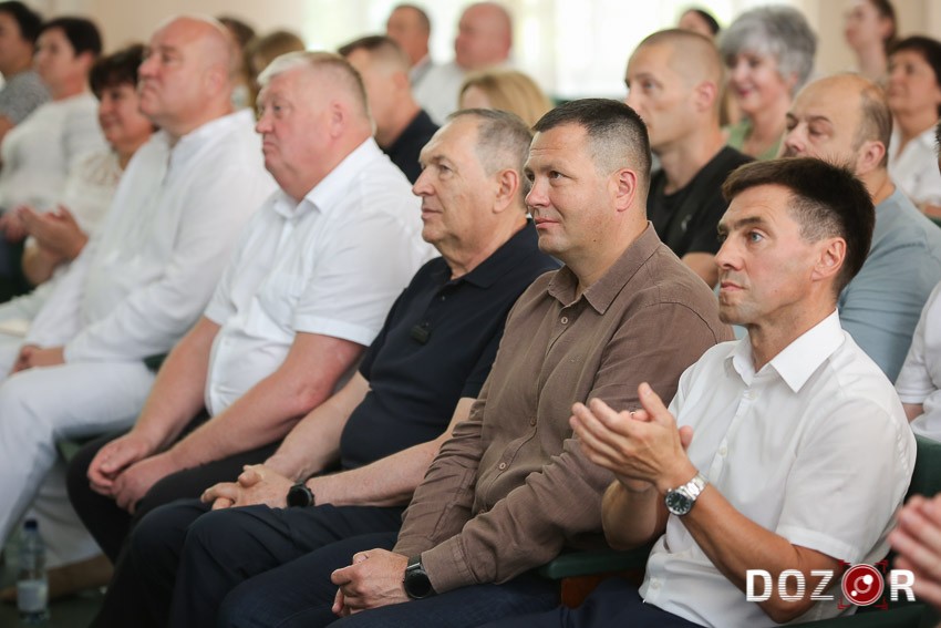 Медиків Кіровоградщини відзначили з нагоди професійного свята: хто отримав нагороди (ФОТО)