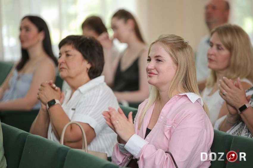 Медиків Кіровоградщини відзначили з нагоди професійного свята: хто отримав нагороди (ФОТО)