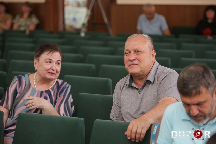 Медиків Кіровоградщини відзначили з нагоди професійного свята: хто отримав нагороди (ФОТО)