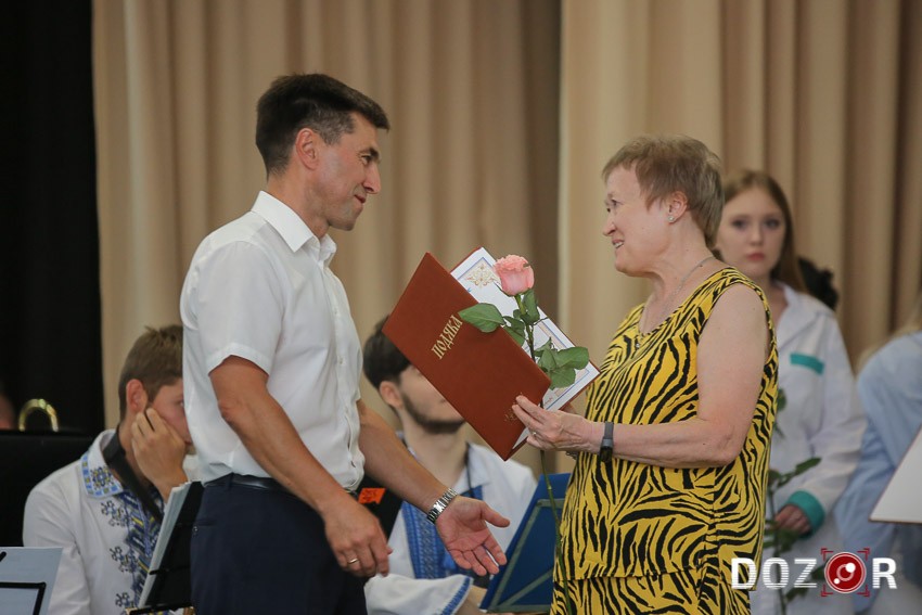 Медиків Кіровоградщини відзначили з нагоди професійного свята: хто отримав нагороди (ФОТО)