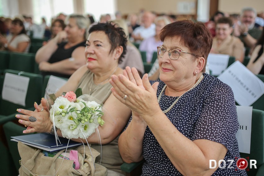 Медиків Кіровоградщини відзначили з нагоди професійного свята: хто отримав нагороди (ФОТО)