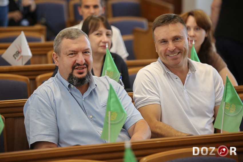 Сесія Кіровоградської обласної ради в обличчях (ФОТО)