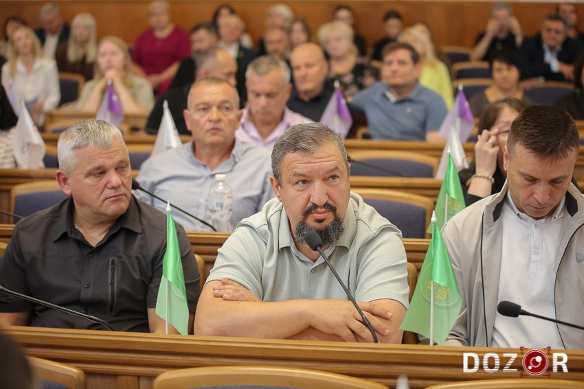 Сесія Кіровоградської обласної ради в обличчях (ФОТО)