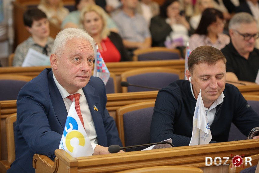 Сесія Кіровоградської обласної ради в обличчях (ФОТО)