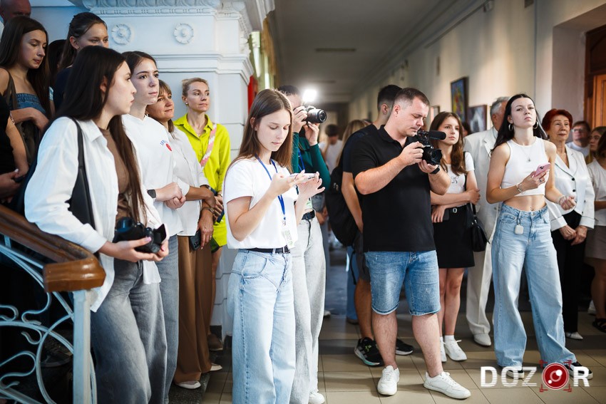 У Центральноукраїнському державному університеті відкрили історичну експозицію та університетський Brand Store (ФОТО)