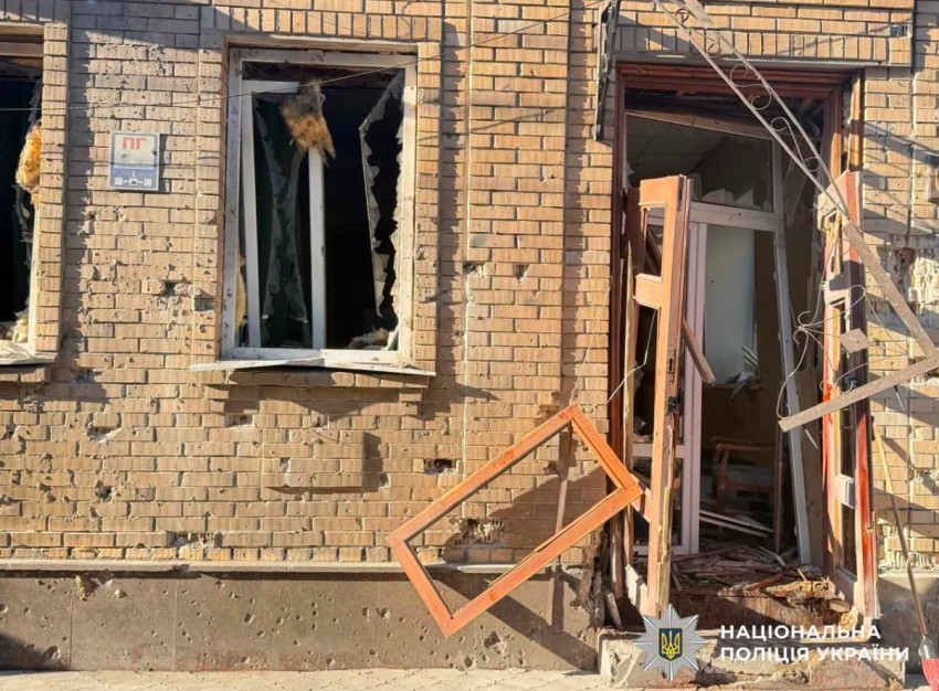 Поліцейські документують наслідки російського удару по Кропивницькому