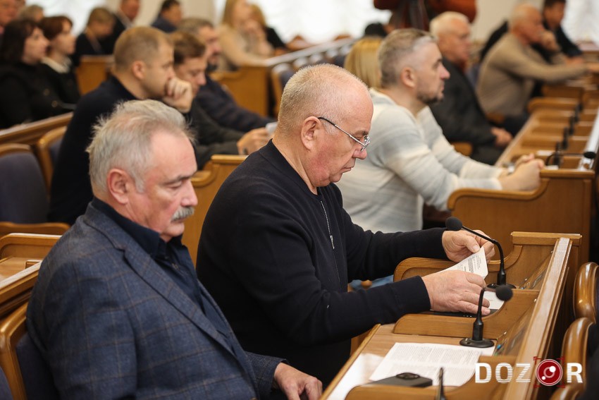 Сесія Кіровоградської обласної ради в обличчях (ФОТО)